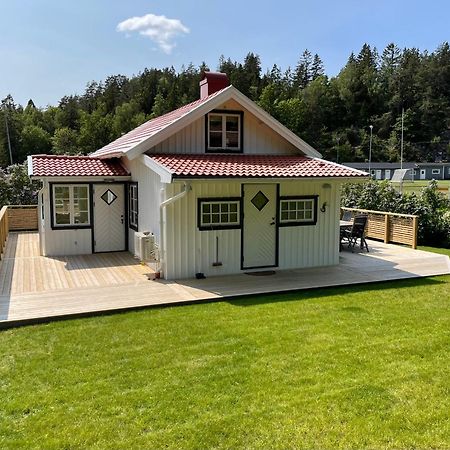 Villa Rassbyn Hassleliden 324 Ljungskile Exterior foto